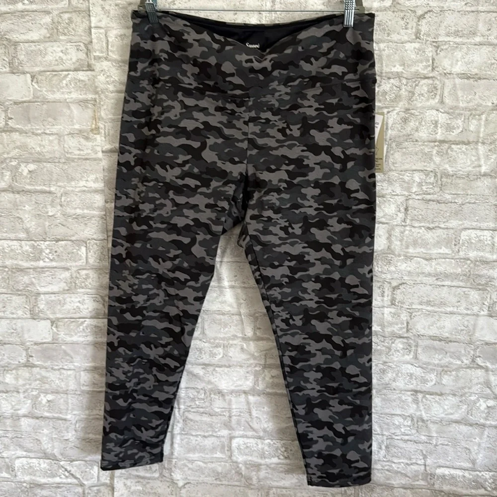 NWT Camo Seamless Leggings Sz 2X - Picture 1 of 4
